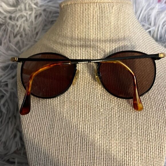 Vintage Giorgio  Armani 132 748 designer sunglasses with rx lens unisex round - Picture 1 of 5
